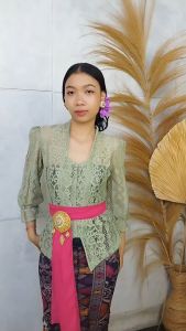 Setelan Kebaya Brokat Malika Bet Pecah Tangan Karet dan Rok Kamen Moscreft Songket Batik Selendang Pengantin Pesta Wisuda Modern