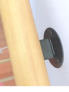 ราวบันไดไม้เนื้อแข็ง รับน้ำหนักได้แข็งแรง พร้อมขายึดติดตั้ง ยาว0.5/1/1.5/2เมตร เหมาะสำหรับผู้สูงอายุและเด็ก