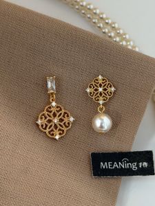 Elegant Hollow out Pearl Earrings Womens Ancient Chinese Style Fashion Jewelry Freshly Handmade Geometric Pattern Hoop Earrings