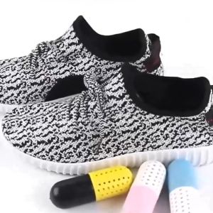 TOPBASE 2PCS Shoe Deodorizer Capsule Smell Remover Odor Eliminator Sterilizer Sneaker Deodorant Freshener Balls Anti-Bacterial Capsule Shape for Shoes Sports Sneakers Daily Use Penghapus Bau Kasut Pil Penyegar 鞋用除臭丸 除味胶囊 鞋子清新丸