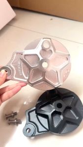 [H àng mới] Má Đùm Wave 110 mẫu ngôi saokèm sẵn 1con Ốc .Làm bằng Nhôm CNC nguyên khối  sáng bónglắp được cho các dòng xe thông dụng nhé.Có 2 màu nhé Ae!!