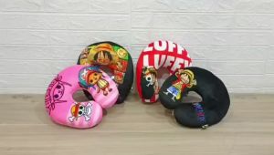 Bantal Leher U Print One Piece & Bantal Travel One Piece Luffy