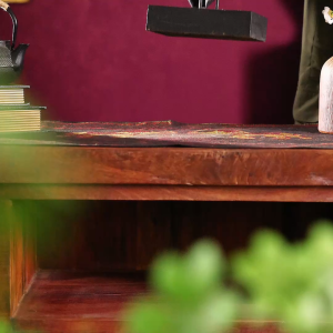 ไม้เนื้อแข็งทำนกยูงเก่าเปิดหน้าจอตกแต่งห้องนั่งเล่นเครื่องประดับญาติและเพื่อนของขวัญโต๊ะรับประทานอาหารตกแต่งประติมากรรมนกยูง