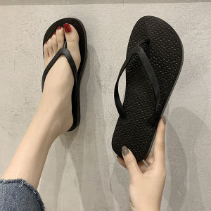 Flip Flop Sandals for Women Ins Trendy Pure Color Clip Toe Anti-Slip Bathing Shoes Beach Fashion Outerwear Low Heel Plastic Material