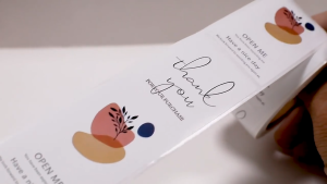 100/500Pcs/roll It is Thank you Gift Sealing Labels Stickers Self-adhesive Gold Foil Handmade Seal Label Sticker 3x9cm