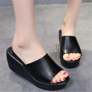 Sandal Wedges Wanita Selop Terbaru MK 81 Wanita Kasual Jalan Pesta Matte Sendal Casual Perempuan