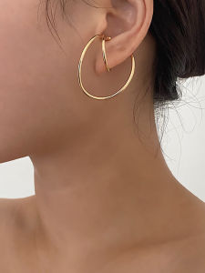 สไตล์ฝรั่งเศส ต่างหูแบบหนีบกีบม้าระดับพรีเมียม ไม่ต้องเจาะ บุคลิกภาพที่ไม่ซ้ําใครแบบหนีบกระดูกหู ย้อนยุค รสฮ่องกง สวมใส่ทุกวัน