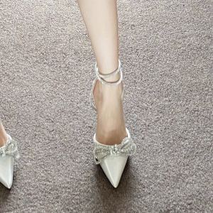 รองเท้าแตะส้นสูงหัวแหลมสำหรับผู้หญิง ฤดูใบไม้ผลิและฤดูใบไม้ร่วง สีขาว ดีไซน์ผูกโบว์ ดีไซน์ไขว้ หัวรองเท้าแบบหุ้ม รองเท้าแตะส้นบาง