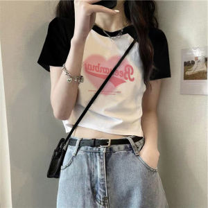 สีชมพู สลิมฟิต เสื้อยืดแขนสั้น ผู้หญิง ฤดูร้อน สไตล์ Dopaamine หวาน และคอกลมยาวไหล่ขนาดเล็กเผ็ด เสื้อท่อนบน