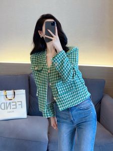 สีเขียว ลายสก็อต เสื้อแจ็คเก็ตสั้นแขนสั้น ผู้หญิง ฤดูใบไม้ผลิ ฤดูใบไม้ร่วง 2023 รูปแบบใหม่ ขนาดเล็ก เรียบหรู Retro Small Fragrance Wind Short ชุดสูท Top