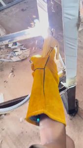 Bao tay hàn da lộn Găng tay da hàn chống cháy chịu nhiệt tia lửa hàn văng với lớp lót chống hầm bí