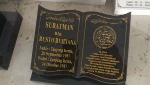 BATU NISAN DUDUKAN BUKU MUSLIM/NON MUSLIM BAHAN KERAMIK GRANITO TILE