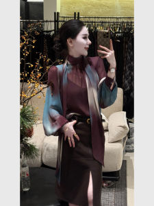 QFN | Vintage Elegance Fashionable Minimalist Chic Women Shirt