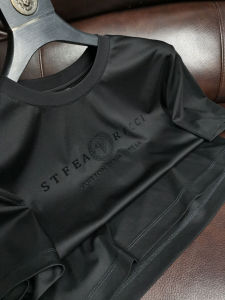 เสื้อยืดแขนสั้นผ้าไหมน้ำแข็งทรงสลิมฟิตสำหรับผู้ชาย ทรงหลวม คอกลม ลายตัวอักษร เสื้อชั้นในแฟชั่นฤดูร้อน ผ้าฝ้าย