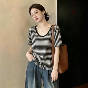 Slim Fit Loose Belly Covering V-Neck T-Shirt Plus Size