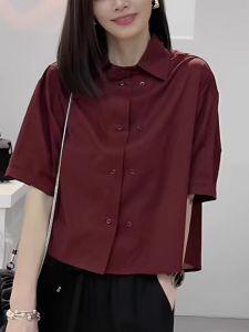 Fashionable Red Wine Color Short Sleeve Shirt for Women Loose Style Button-Up Summer Wardrobe Staple with POLO Collar