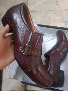 SEPATU PANTOPEL UNTUK  PRIA DEWASA