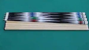 cơ bida gậy bi aĐược làm bằng cọc gỗ phong chống cong vênh 350g~400g