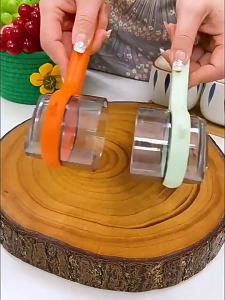 ที่ปอกเปลือกอเนกประสงค์ มีที่เก็บของในตัว สำหรับแอปเปิ้ล หน่อไม้ฝรั่ง และลูกแพร์ มีที่เก็บของในตัว