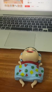 Phone Grip Holder Crayon Shinchan Karakter Gantungan HP Anti Lepas Hadiah untuk Fans Kartun
