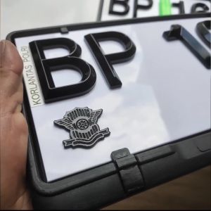 Plat Nomor Mobil Timbul Mewah PUTIH AKRILIK - Lancip Segi 5 1 Pasang Plat Nomor Video Unboxing Wajib Tanpa Merk Dengan Garansi 1 Bulan - Lazada