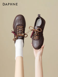 Daphne | Retro Womens Training Shoes Brown