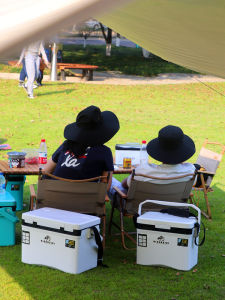 Outdoor Camping ฉนวนความร้อนกล่องโฟมเกรดอาหาร EPP ใช้ในเชิงพาณิชย์ตู้เย็นเกรดถังน้ําแข็งรถพิเศษกล่อง