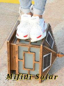 Đèn năng lượng mặt trời trụ cổng hình vuông và họa tiết cây tùng 30cm sáng trên 12h chính hãng Mifidi Solar tấm pin Mono siêu to - BH VIP 1 năm miễn phí tận nhà