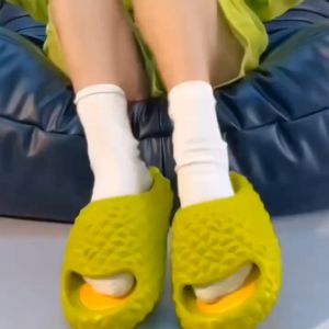 READY EVA Durian slipper lady Feeling of treading on shit indoor Cute cartoon heighten gorgeous relaxation deodorization home furnishing soft-soled