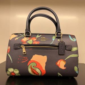 Coach ผู้หญิงกระเป๋าถือ Crossbody หมอนกระเป๋าบอสตัน