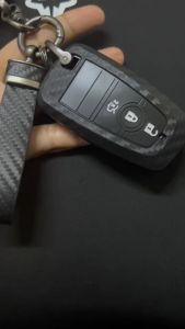 เคสรีโมท Ford Everest Next Gen 2023 ซิลิโคนลายเคฟล่าหุ้มรีโมทรถ (Kevlar Silicone Protective Case Car Remote Control Drop-Proof) Ford Key Case Ford Everest Ranger Wildtrak Raptor 2018-2023 Smart Key 2 3 และ 4 ปุ่ม