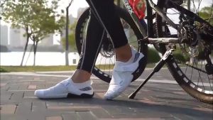 Mens and Womens Beach Shoes Quick-Dry Wading Aqua Shoes Water Shoes Creek tracing shoes Breathable Hiking Shoes