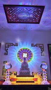 Đèn Thờ Pha Lê Quả Cầu Nguyên Khối Có Led 7 Màu CHÂN THIỆN MỸ Trang Trí Bàn Thờ Phật Cùng Bàn Thờ Gia Tiên