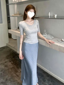 QINWEIYU | Bộ Hai Món Áo Thun & Chân Váy Phong Cách Pháp Có Chấm Xám Cho Mùa Hè