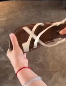 Dép sandal nữ xỏ ngón dây chéo Zumi phong cách hàn quốc