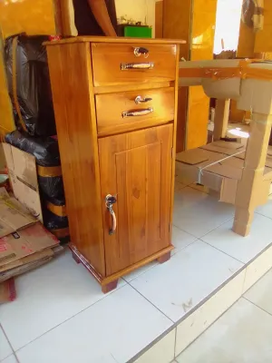 nakas 2 laci 1 pintu. kayu jati.kuat halus murah