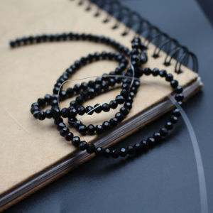 ลูกปัดคริสตัลเทียมแบน 4 มม. ลูกปัดรูปล้อ ลูกปัดบวกรูปวงกลม ลูกปัดตัวเล็กแบบกระจัดกระจัด อุปกรณ์ทำเครื่องประดับ DIY