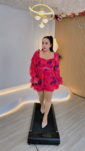 ชุดจั๊มกางเกงคอเหลี่ยมแขนยาวพิมพ์ลายสีชมพู คอสี่เหลี่ยม แขนยาว ผ้าชีฟอง