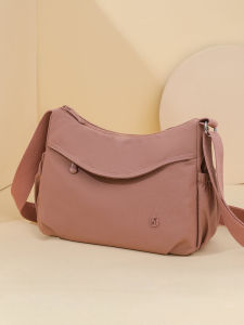 New Korean Style Womens Sports Travel Casual Crossbody Bag Large Capacity Soft Oxford Cloth Zipper Closure Fashion Trend