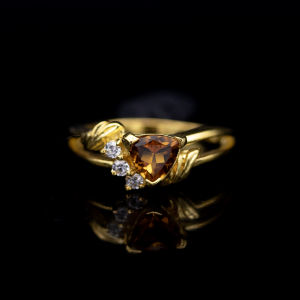 คลิป แหวนพลอยซิทรินแท้ (Citrine) 54-7 US พลอยที่ได้จากประเทศบราซิล 92.5% ชุบทองคำ สีเหลืองข้ม ถูกสร้างจากไซด์นิ้ว