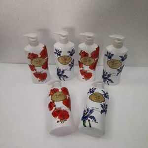 Sữa tắm DOUBLE RICH DREAMY ROMANCE Hương hoa Iris huyền bí 550g