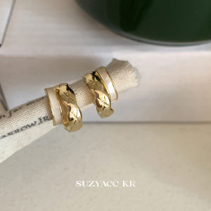 Suzyacc Kr Luxury Dual C Shell Diamond Pattern Womens Earrings Elegant Trendy High End Jewelry Fashionable Alloy Ear Decor