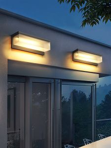 VINCAN | Solar Powered Waterproof Outdoor Wall/Courtyard Light