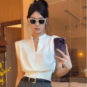 2024 New Summer Womens Chiffon Shirt Slimming Cover Belly Shoulder Sleeve Top Moms Chiffon Blouse Fashionable Elegant