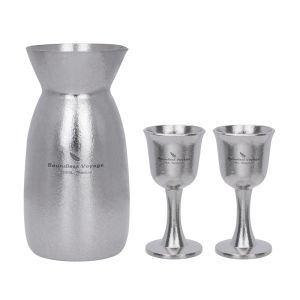 Boundless Voyage Titanium Cup 150ml Sake Carafe with 2 Mini Cups Portable Drinkware Japanese Sake Set Dishwasher Safe Ti3266D