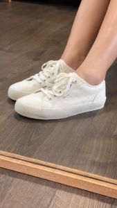 Giày snearkers nam nữ DINCOX Shoes - E18 Off White Vải Canvas cao cấp đế cao su mềm. Mẫu Basic dễ phối đồ. Freeship Hà Nội Hồ Chí Minh