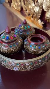 ชุดถาด และผอบ วินเทจ ไม้จามจุรี แต่งเส้นประดับกระจกหลากสี สำหรับใส่เครืองสปา ใส่ของ ตั้งโชว์