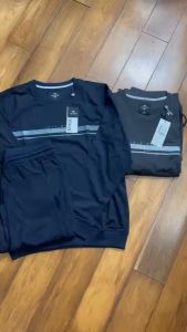 Bộ nỉ cotton suông gấu quần Aristino ALH001W2 chất liệu cotton