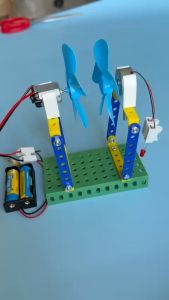 Mô hình máy phát điện gió công nghệ 5 kỹ thuật điện lớp 5 hàng mới phát điện siêu khỏe - HM0536