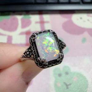 Huitan Vintage Style Women Silver Color Ring Leaf and Flower Shaped Party Lady Jewelry Inlaid Created Opal Retro Accessories